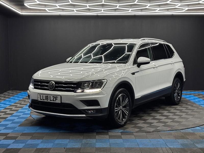 Usado VW Tiguan Allspace SE 150 HP (110 kW) 2018 Branco SUV