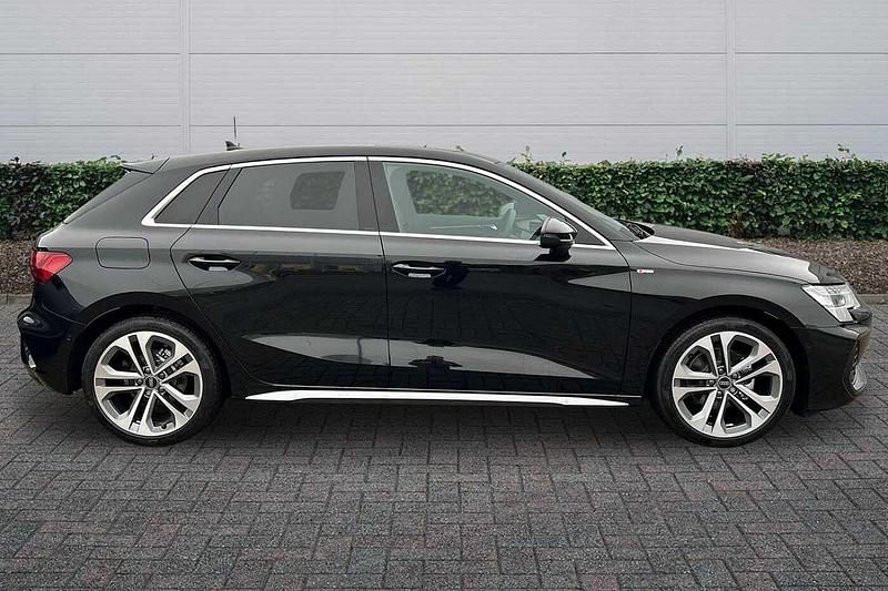 Used Audi A3 S-Line 2025 Mythos black, metallic Hatchback