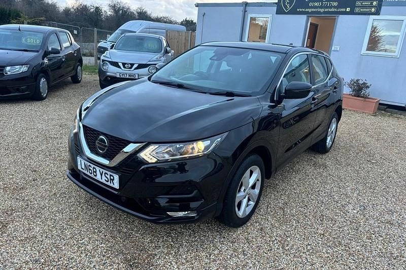Black Used 2018 Nissan Qashqai Acenta Premium SUV | £9,995 (Fair price) - Image 1/1