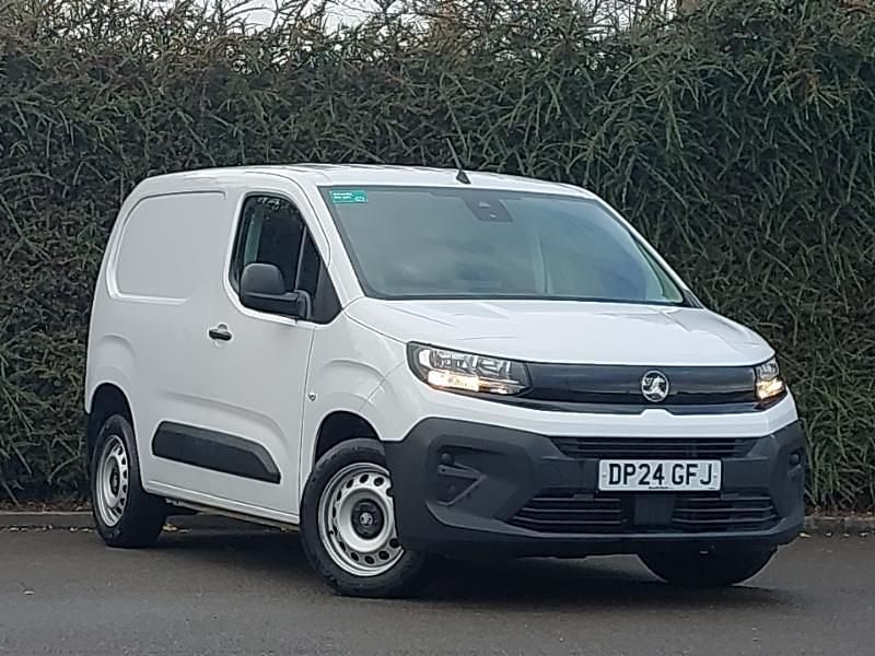 White Used 2024 Vauxhall Combo Van | £13,998 (Fair price) - Image 1/4