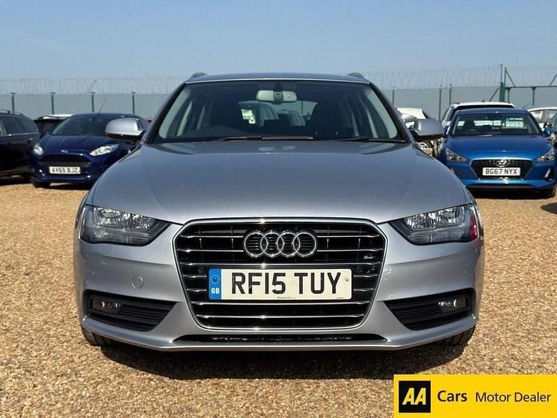 Used Audi A4 Advanced 190 HP (139 kW) 2015 Silver Estate
