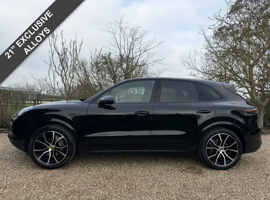Used Porsche Cayenne 340 HP (250 kW) 2021 Black SUV
