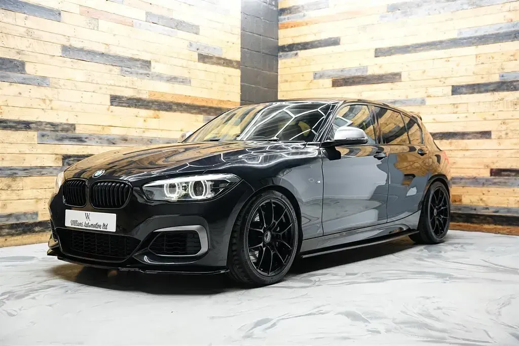 Used BMW M140 M Sport 470 HP (345 kW) 2019 Black Hatchback