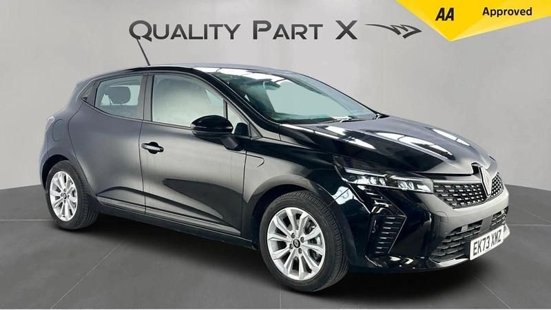 Used Renault Clio V Evolution 143 HP (105 kW) 2024 Black Hatchback