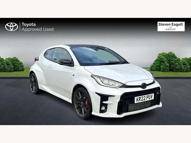 Used Toyota Yaris 2022 White Hatchback