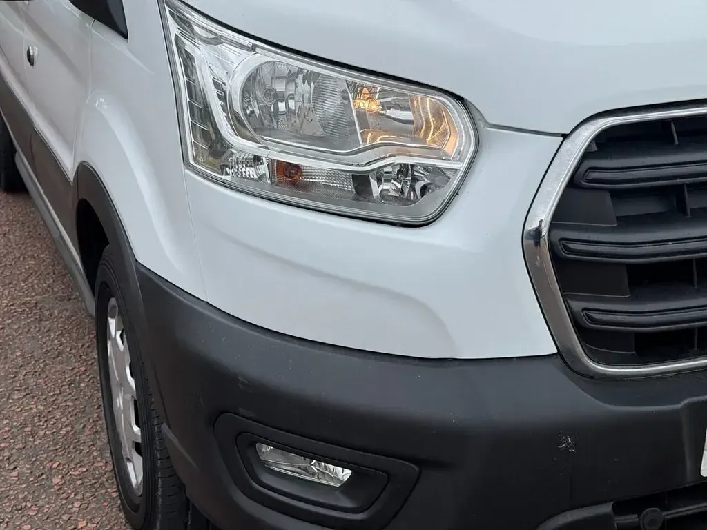 Used Ford Transit Trend 130 HP (95 kW) 2022 White Van
