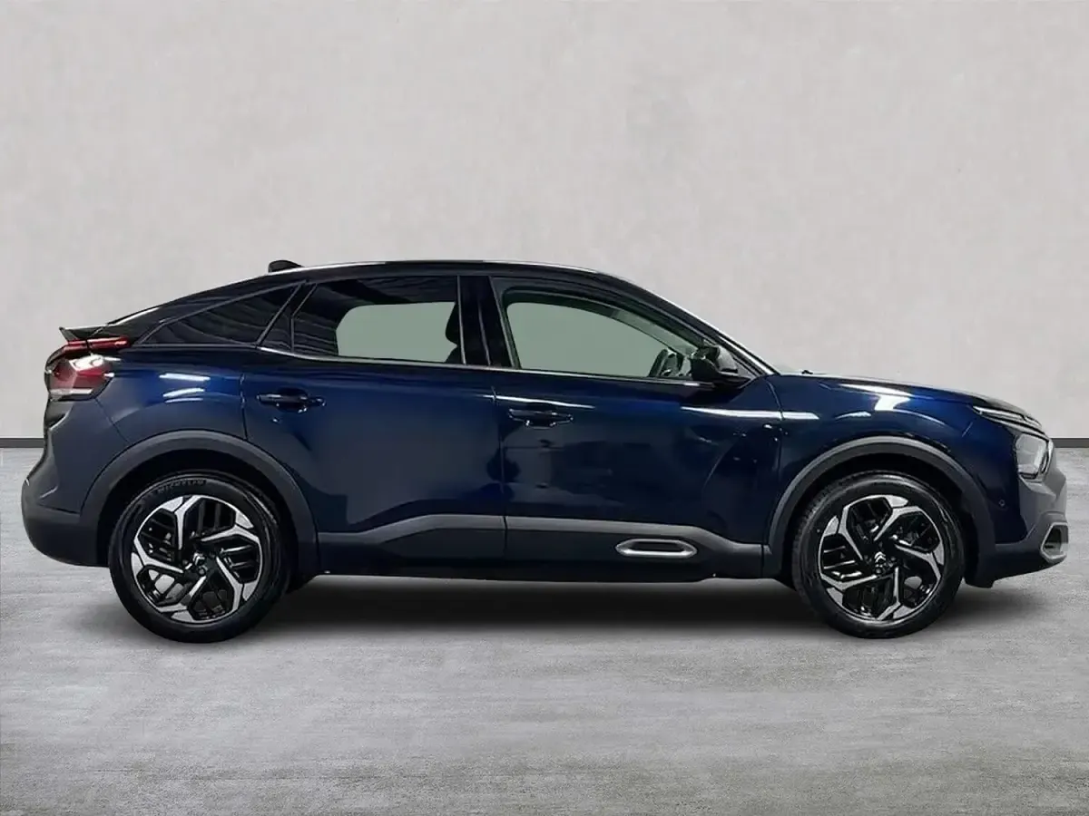 Used Citroën C4 PureTech 130 HP (95 kW) 2024 Blue SUV