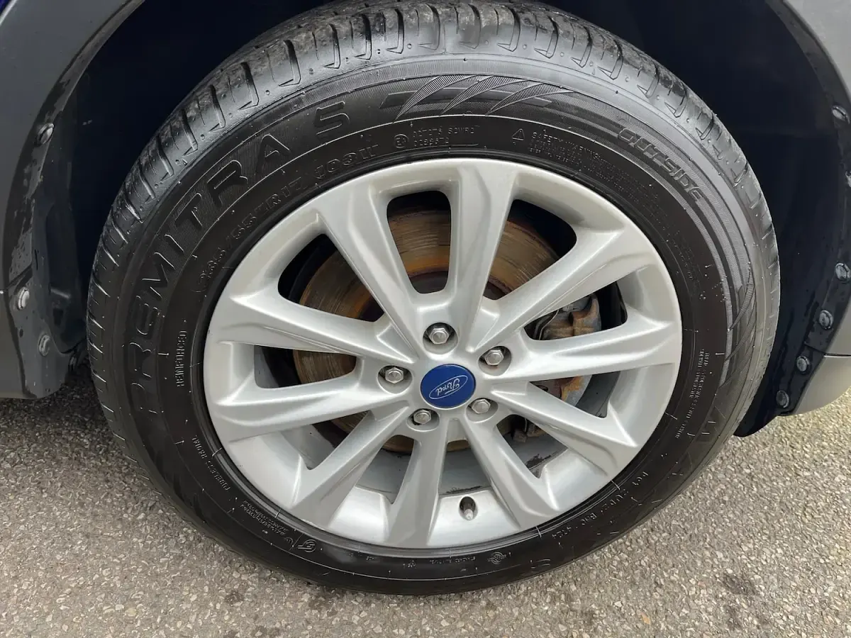 Used Ford Kuga Titanium 150 HP (110 kW) 2016 Blue SUV