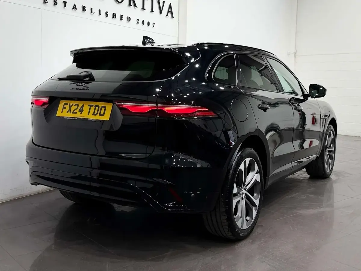 Used Jaguar F-Pace R-Dynamic 204 HP (150 kW) 2024 Black SUV