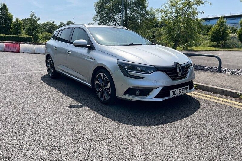 Used 2016 Renault Mégane III Signature Estate | £6,995 (Fair price) - Image 1/1