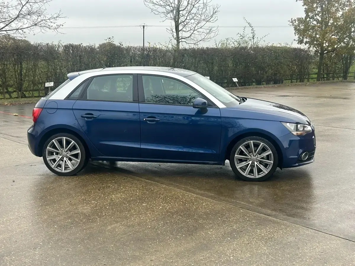 Used Audi A1 Sport 105 HP (77 kW) 2012 Blue Hatchback