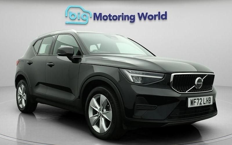 Used 2025 Volvo XC40 Core SUV | £20,780 (Super price) - Image 1/4