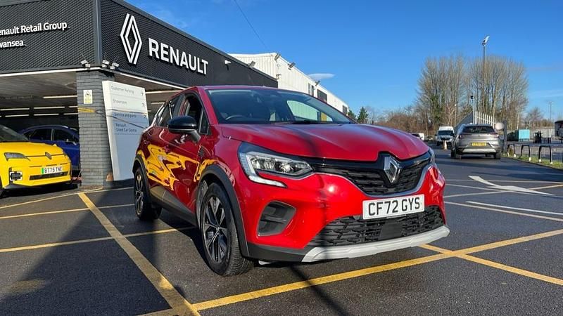 Used Renault Captur Evolution 142 HP (104 kW) 2022 Id metallic  flame red  SUV