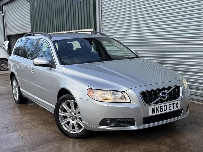 Used Volvo V70 SE 2012 Silver Estate