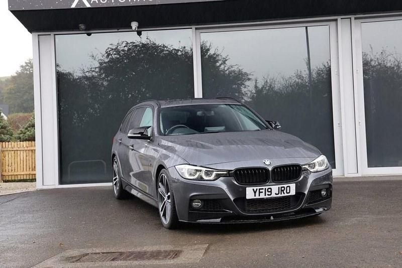 Grey Used 2019 BMW 320 M Sport Estate | £15,650 (Good price) - Image 1/4