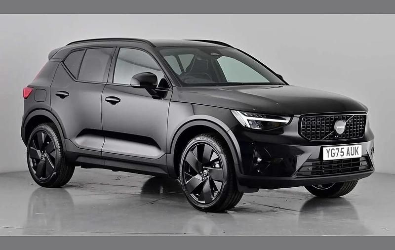 Used Volvo XC40 Plus 163 HP (119 kW) 2025 Onyx black SUV