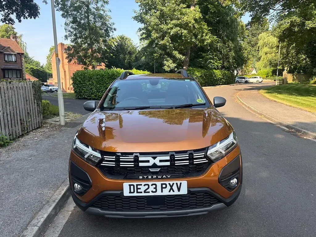 Used Dacia Sandero Expression 2023 Orange Hatchback