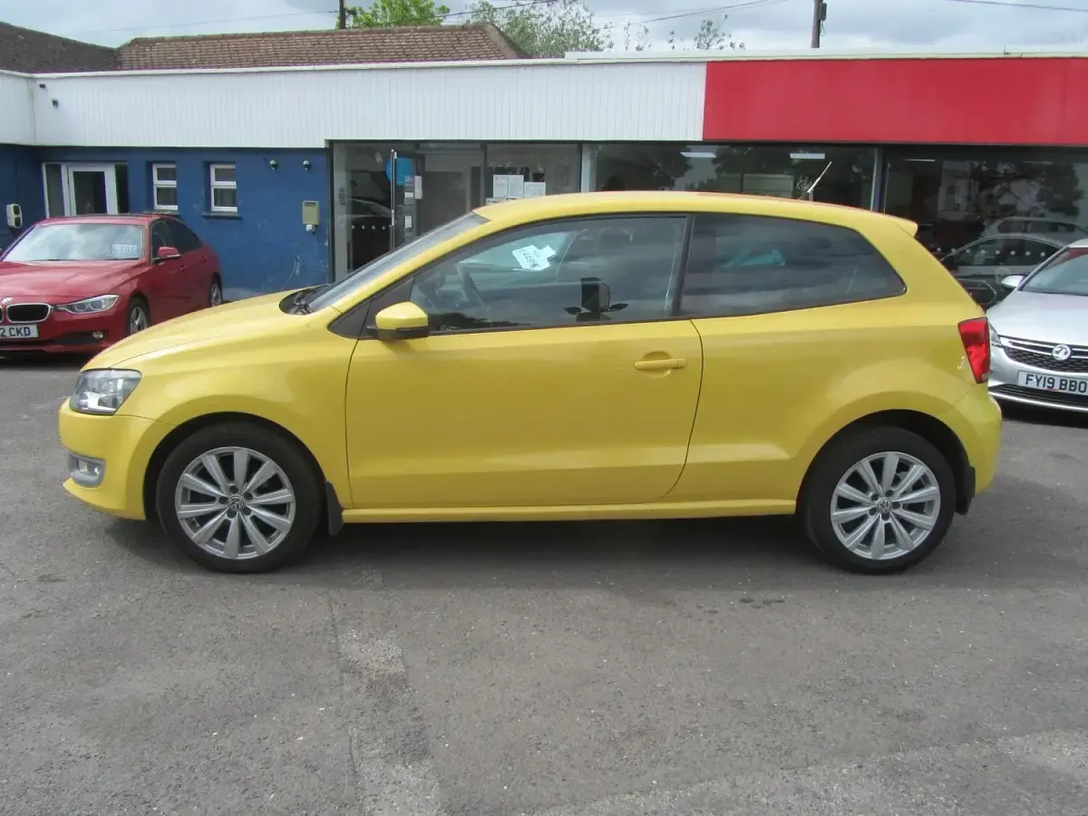 Used VW Polo 2010 Yellow Hatchback