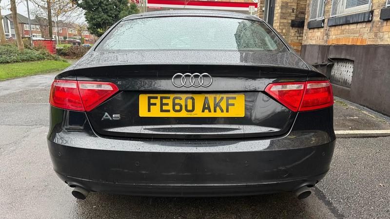 Begagnad Audi A5 211 HK (155 kW) 2010 Svart Sportkupé