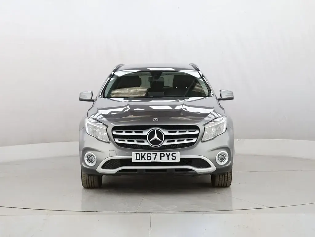 Used Mercedes GLA200 SE 136 HP (100 kW) 2017 Grey SUV