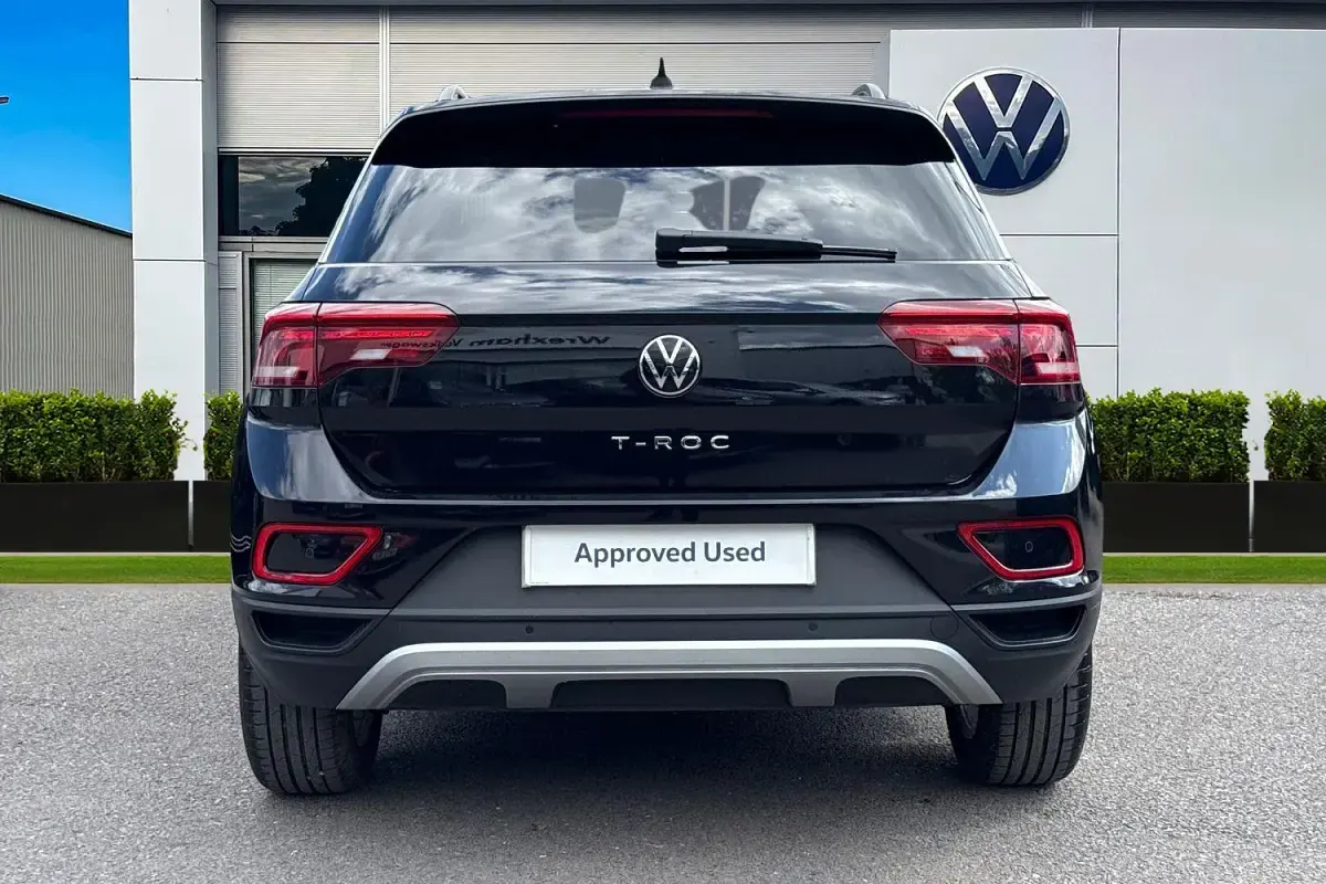 Used VW T-Roc Match 150 HP (110 kW) 2025 Black SUV