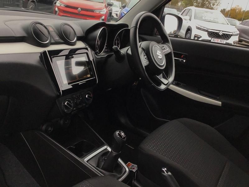 Used Suzuki Swift SZ-T 83 HP (61 kW) 2022 Red Hatchback