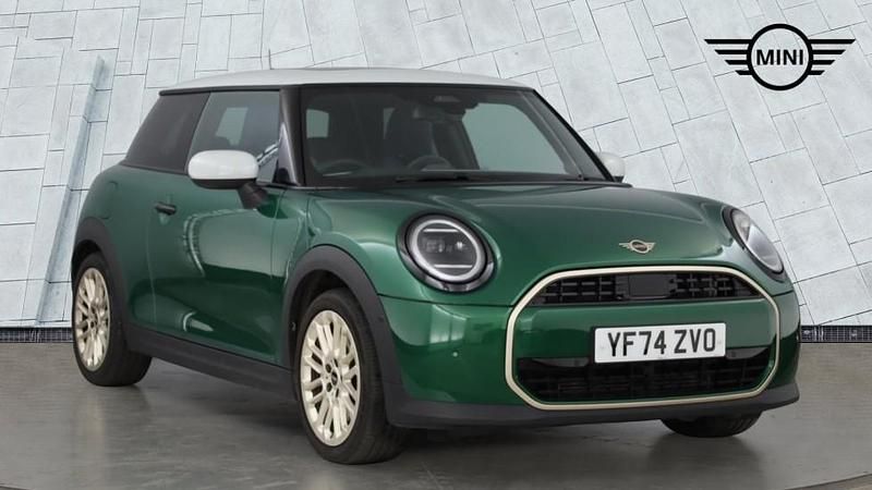Used Mini Cooper Hatch 154 HP (113 kW) 2024 Green Hatchback