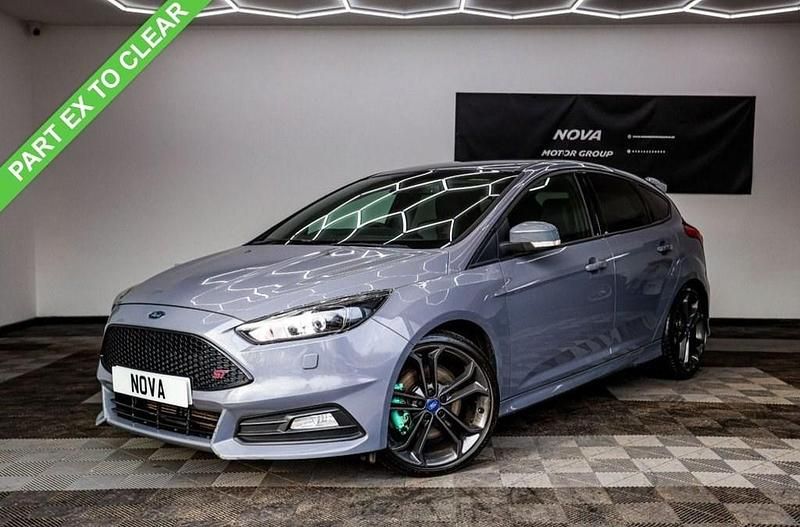 Used Ford Focus ST 250 HP (183 kW) 2016 Grey Hatchback