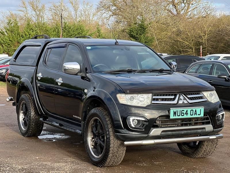 Used Mitsubishi L200 176 HP (129 kW) 2014 Black Pickup