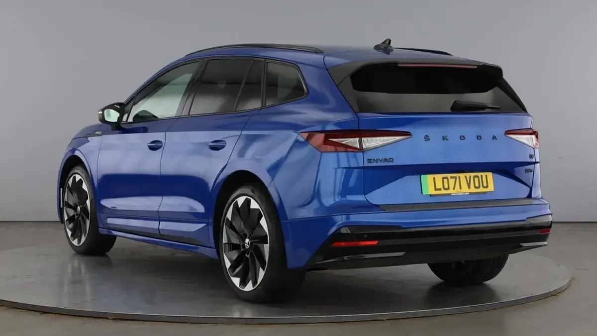 Used Skoda Enyaq iV SportLine 194 kW (265 HP) 2022 Race blue metallic SUV