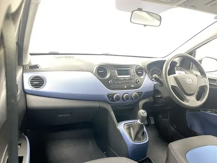 Used Hyundai i10 SE 2014 Silver Hatchback
