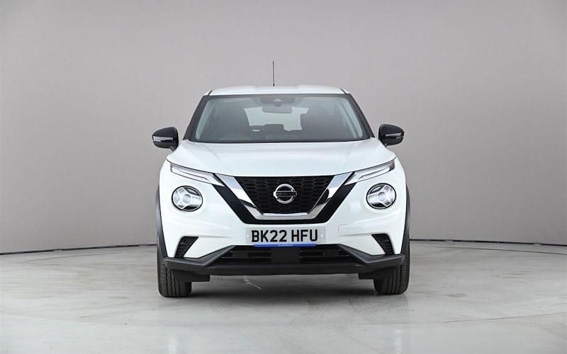 Used Nissan Juke Acenta 114 HP (83 kW) 2022 White SUV