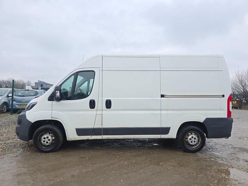 Used Peugeot Boxer 130 HP (95 kW) 2016 White Van