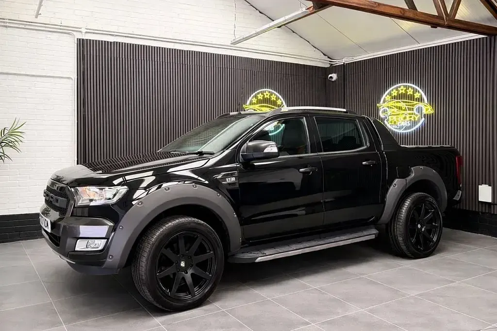 Used Ford Ranger Wildtrack 200 HP (147 kW) 2017 Black Pickup