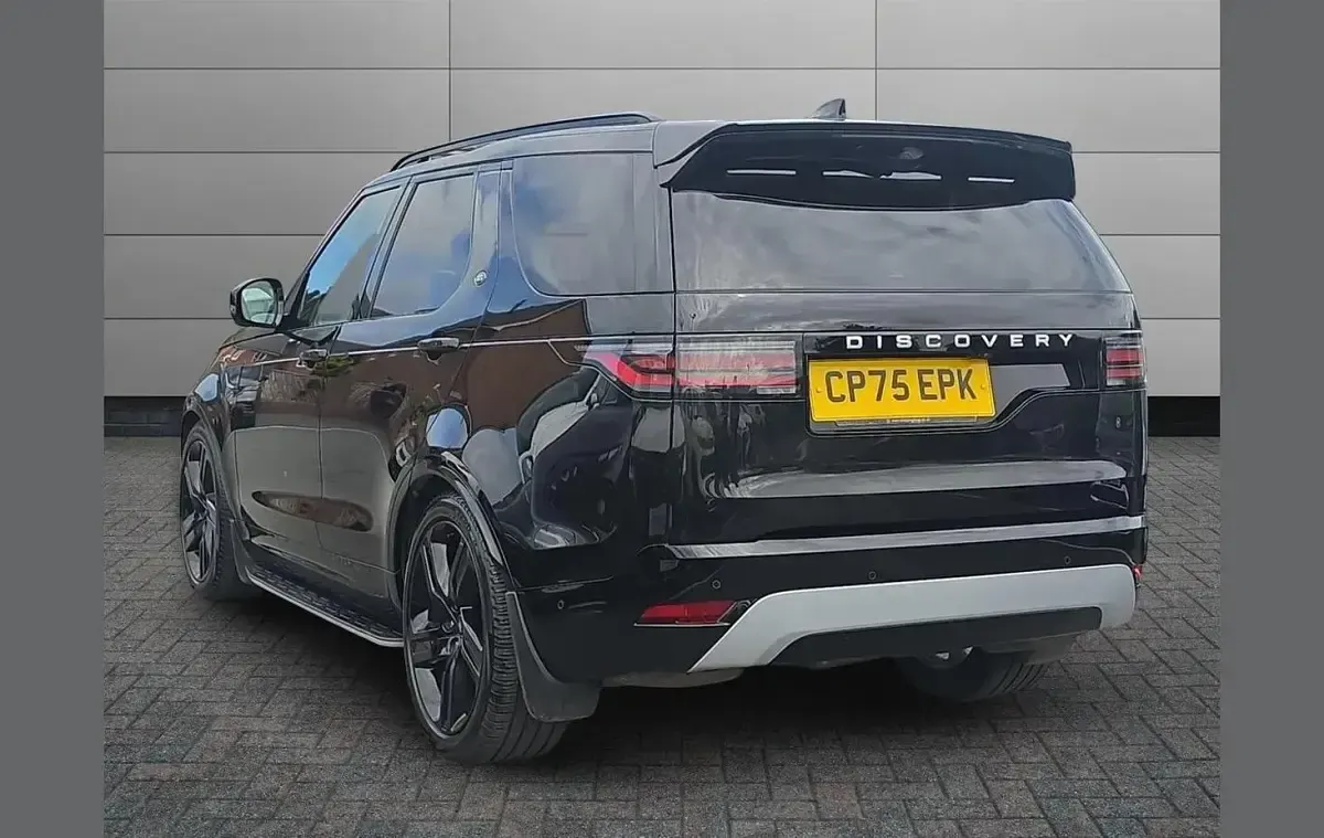 Used Land Rover Discovery 344 HP (253 kW) 2026 Black SUV