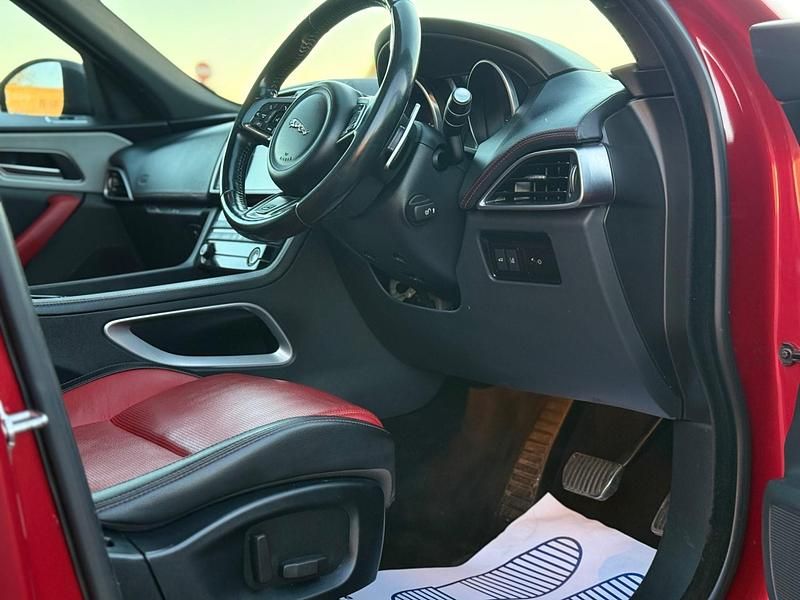 Used Jaguar F-Pace R-Sport 180 HP (132 kW) 2018 Red SUV