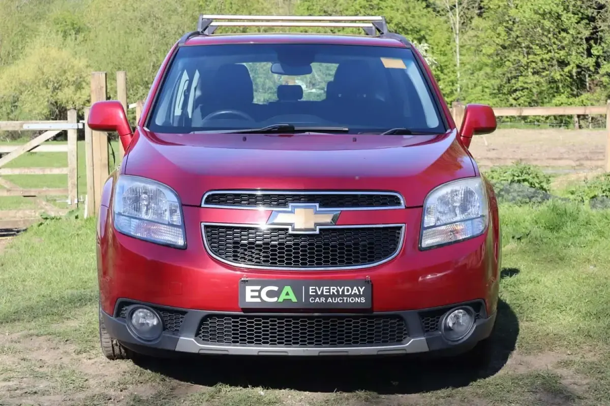 Second-hand Chevrolet Orlando LT 141 CP (103 kW) 2012 Roșu Monovolum