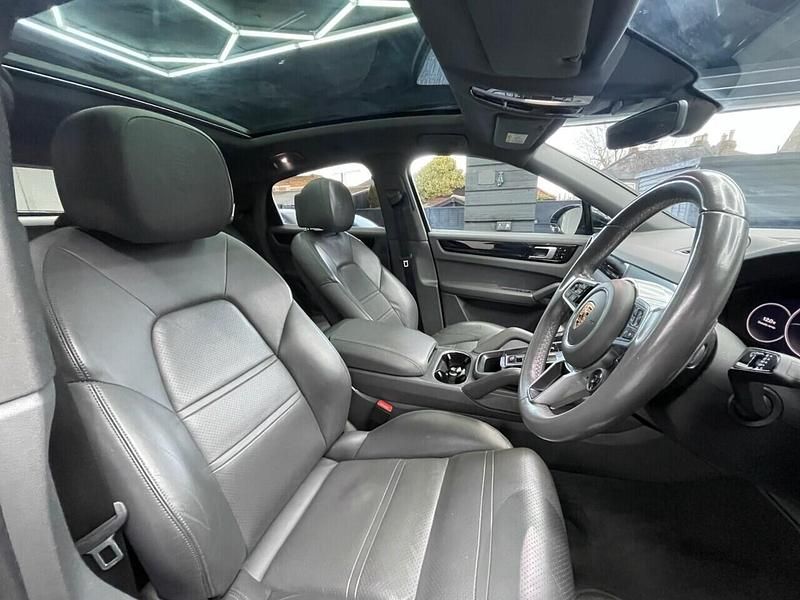 Used Porsche Cayenne 340 HP (250 kW) 2019 Blue SUV