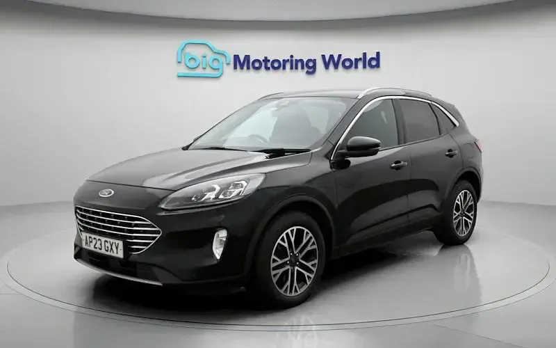 Used Ford Kuga Titanium 150 HP (110 kW) 2023 Black SUV
