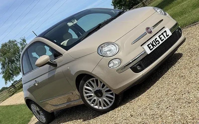 Used Fiat 500 Lounge 69 HP (50 kW) 2015 Hatchback