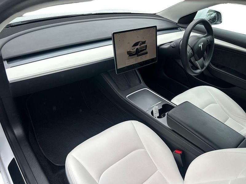 Used Tesla Model 3 Standard Range 366 kW (498 HP) 2022 White Sedan