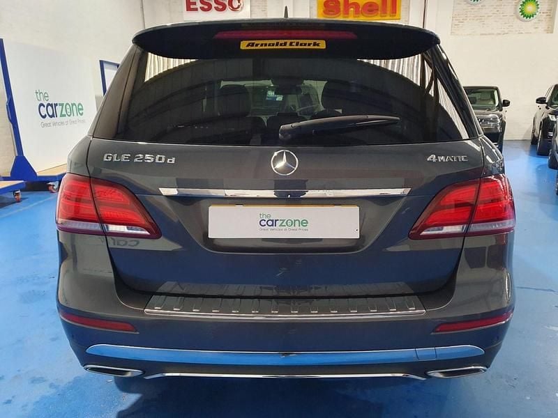 Used Mercedes GLE250 204 HP (150 kW) 2015 Grey Estate
