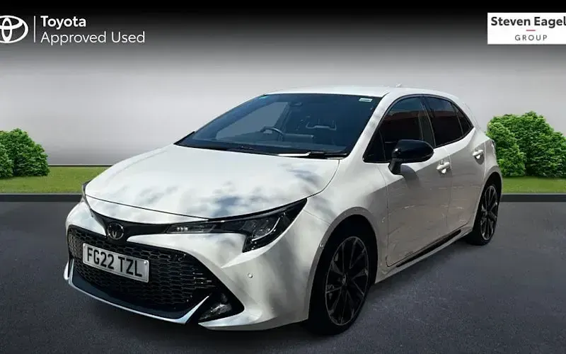 Used Toyota Corolla Sport 122 HP (89 kW) 2022 White Hatchback