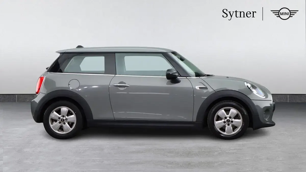 Begagnad Mini ONE Hatch 101 HK (74 kW) 2017 Grå Halvkombi