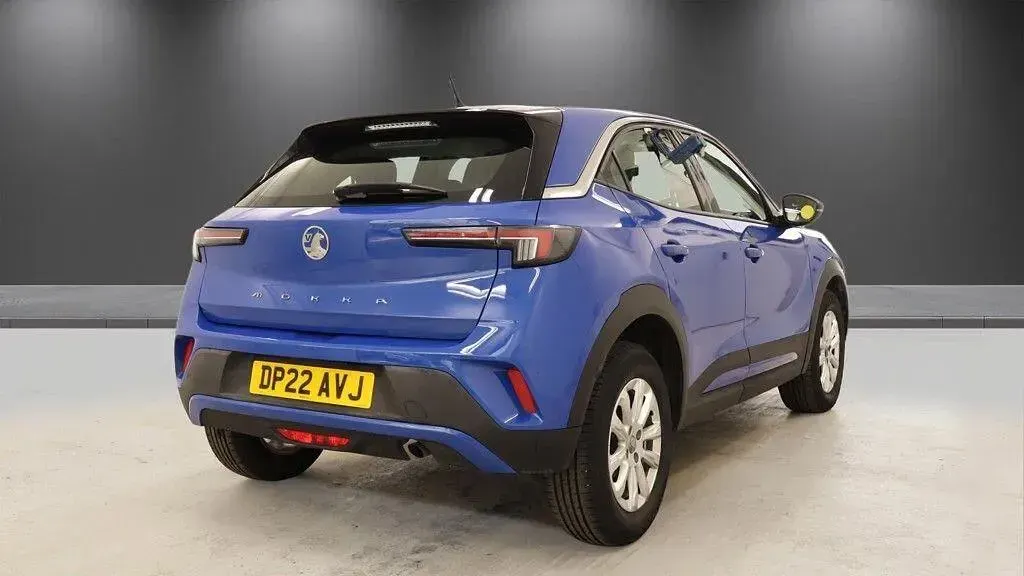 Used Vauxhall Mokka Design Edition 100 HP (73 kW) 2022 Blue SUV