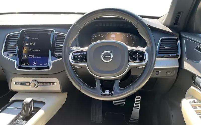 Used Volvo XC90 R-Design Pro 235 HP (172 kW) 2020 Black SUV