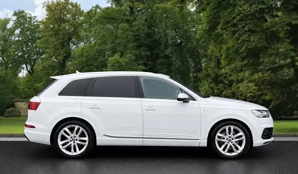 Used Audi Q7 S-Line 272 HP (200 kW) 2015 White SUV