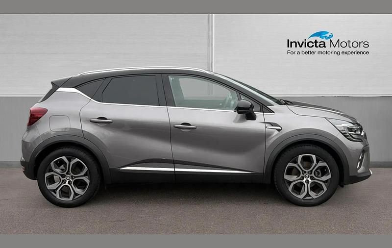 Used Renault Captur Techno 143 HP (105 kW) 2023 Grey/black SUV