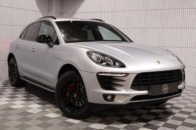 Silver Used 2014 Porsche Macan SUV | £20,000 (Fair price) - Image 1/3
