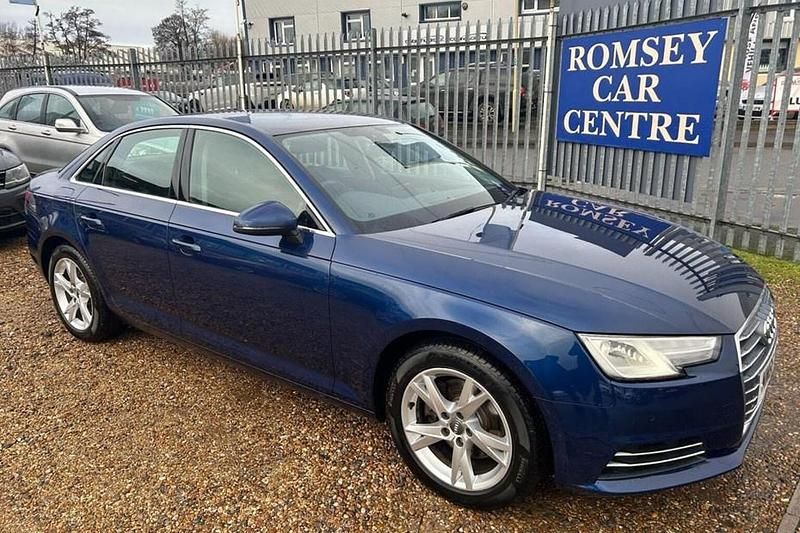 Used Audi A4 Sport 150 HP (110 kW) 2017 Blue Sedan